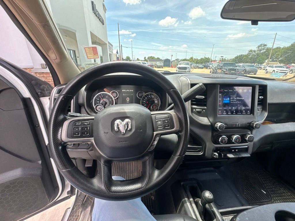 Used 2020 RAM 2500 Tradesman w/ Chrome Appearance Group AWD/4WD image 17