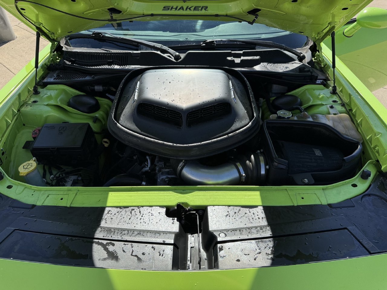 Used 2015 Dodge Challenger R/T RWD image 26