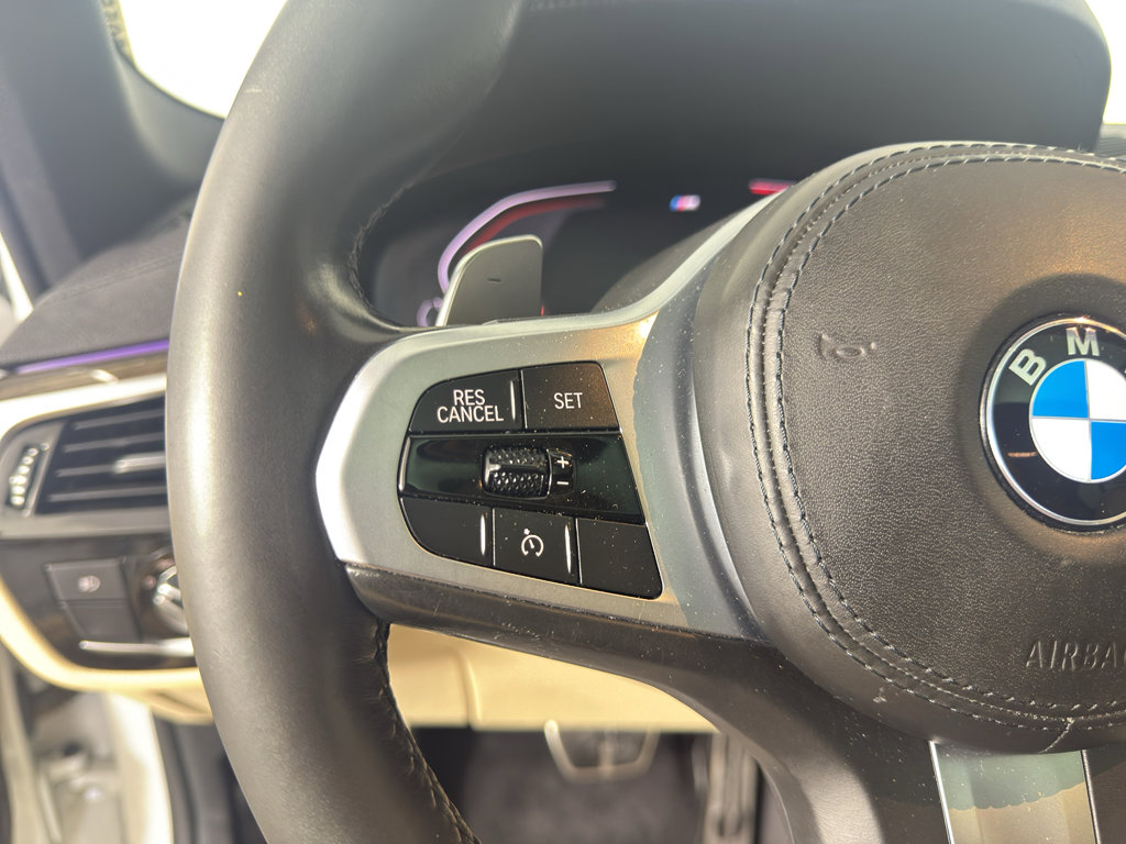 Used 2020 BMW 540i w/ M Sport Package RWD image 18