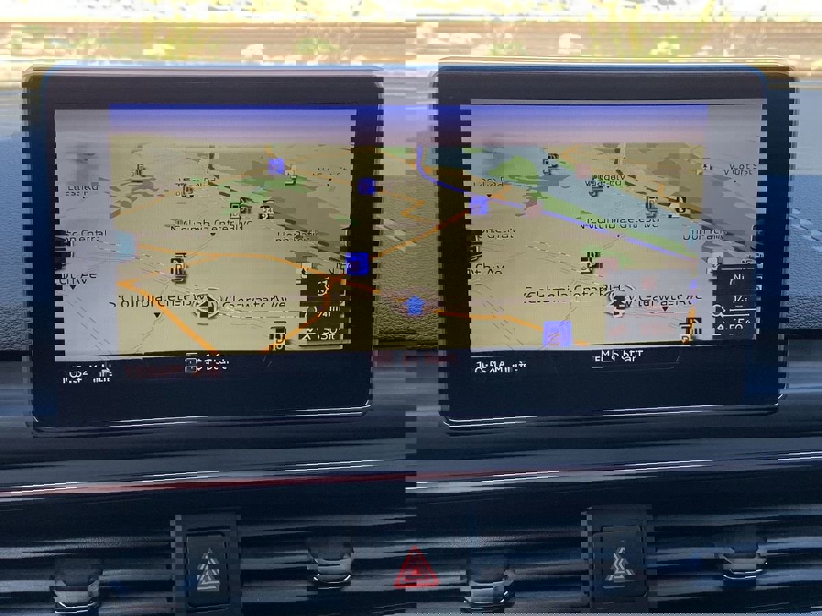 Used 2018 Audi A4 2.0T Premium Plus w/ Premium Plus Package AWD/4WD image 24