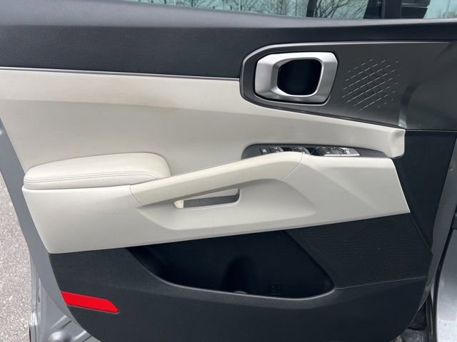 Certified 2023 Kia Sorento EX image 29