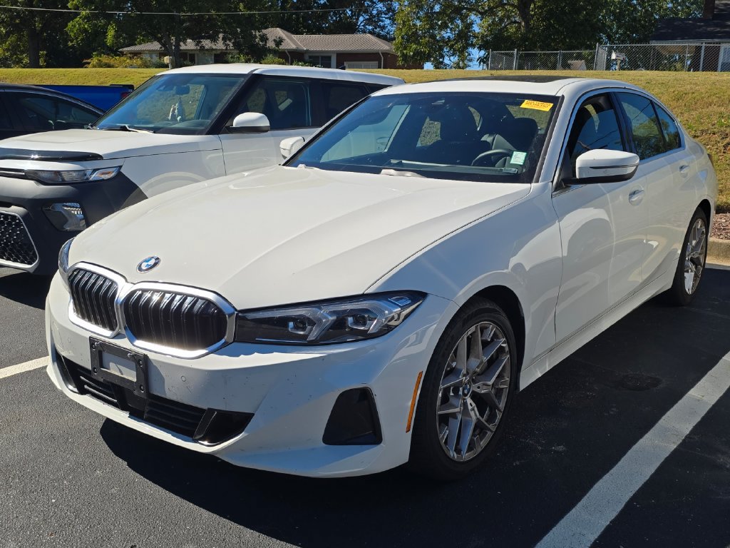 Used 2026 BMW 330i Sedan RWD image 3