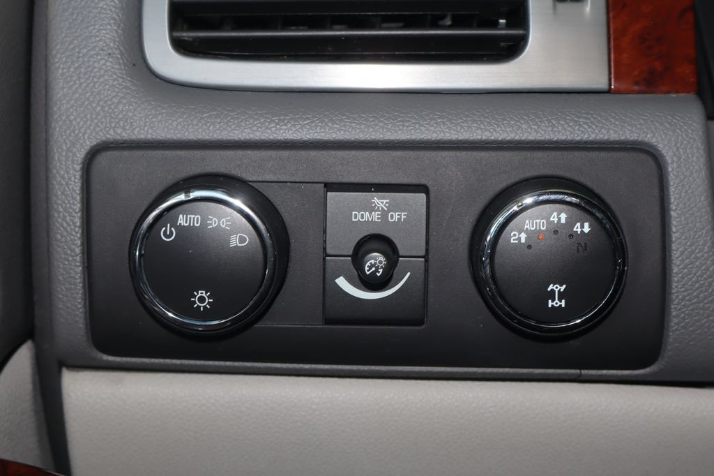 Used 2012 Chevrolet Tahoe 4WD Hybrid image 20