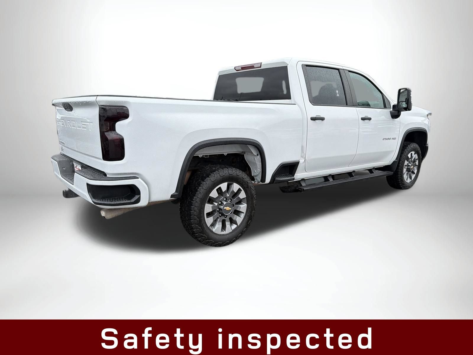 Used 2022 Chevrolet Silverado 2500 Custom w/ Custom Convenience Package AWD/4WD image 11