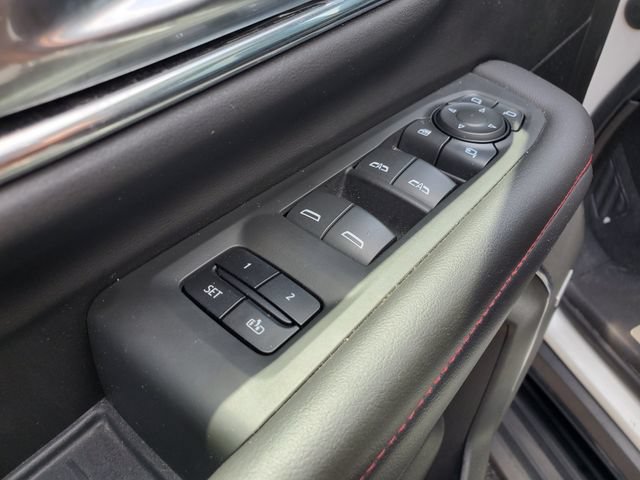 Certified 2022 Chevrolet Tahoe RST w/ Sport Performance Package AWD/4WD image 20