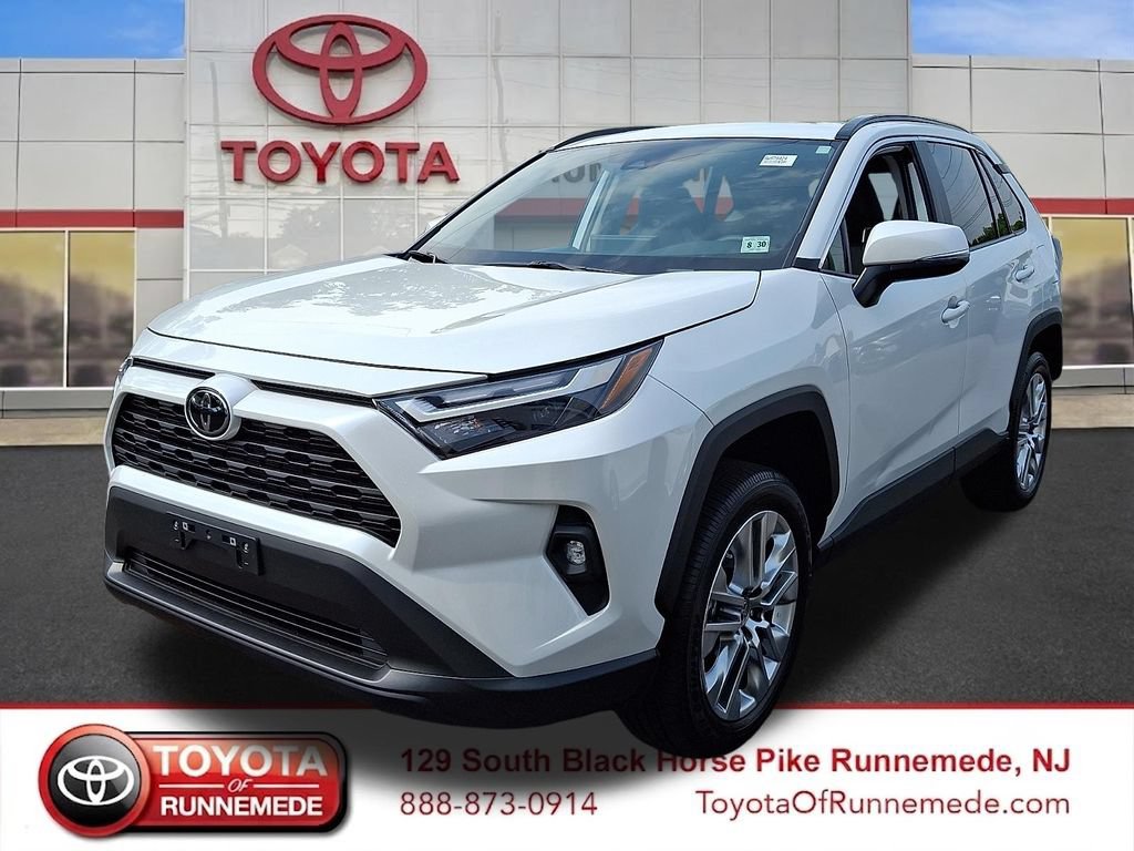 Certified 2025 Toyota RAV4 XLE Premium AWD/4WD image 3
