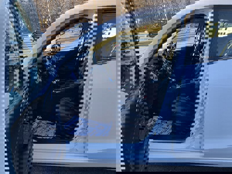 Used 2018 MAZDA MAZDA3 Touring image 16