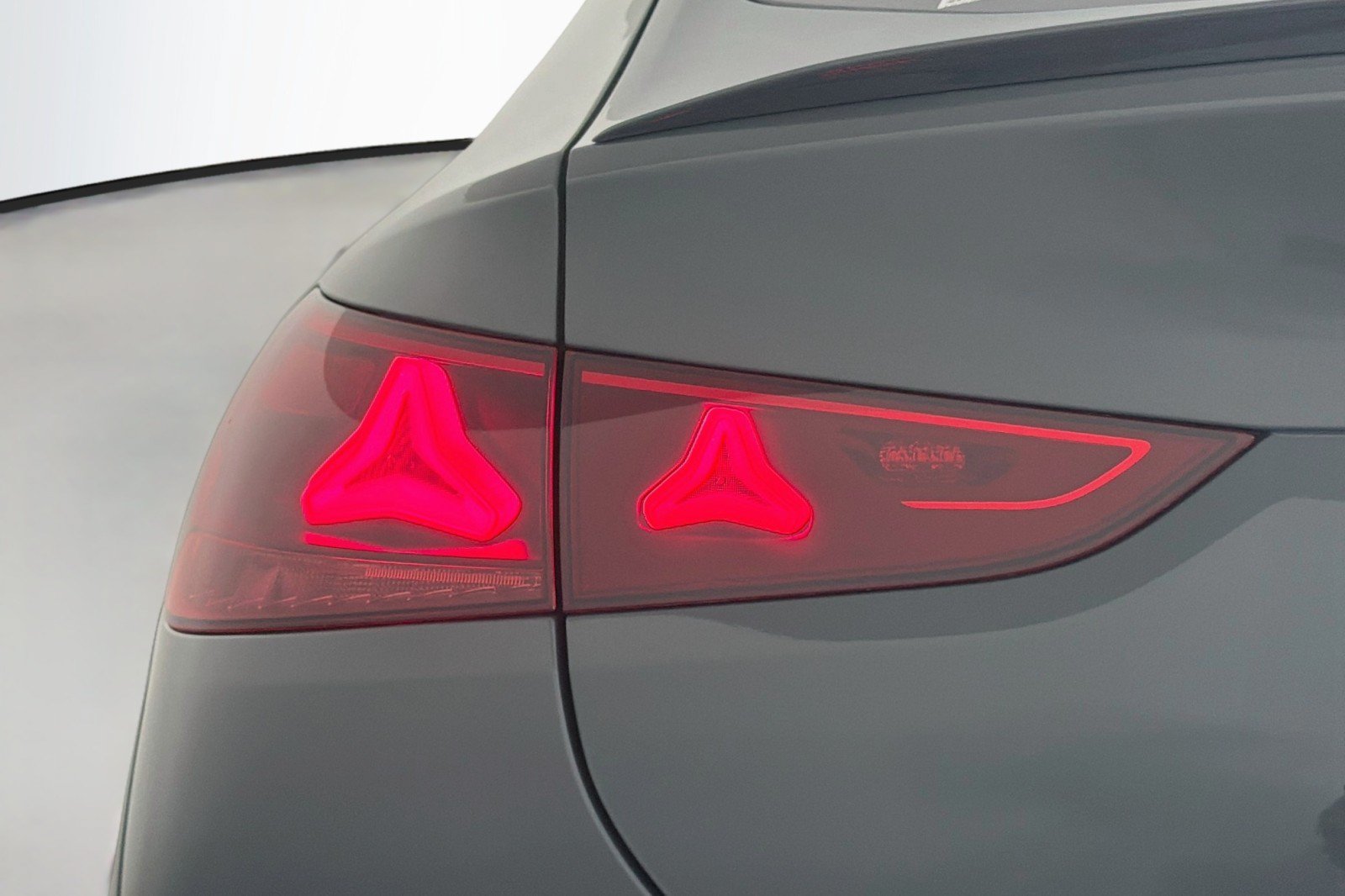New 2027 Mercedes-Benz GLE 450 4MATIC Coupe image 16