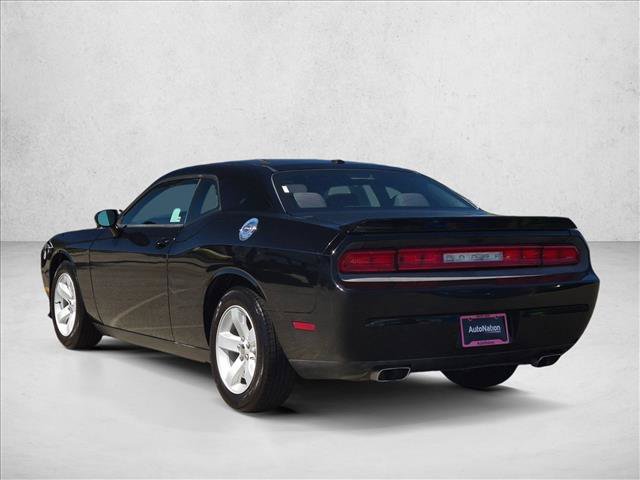Used 2013 Dodge Challenger SXT RWD image 8