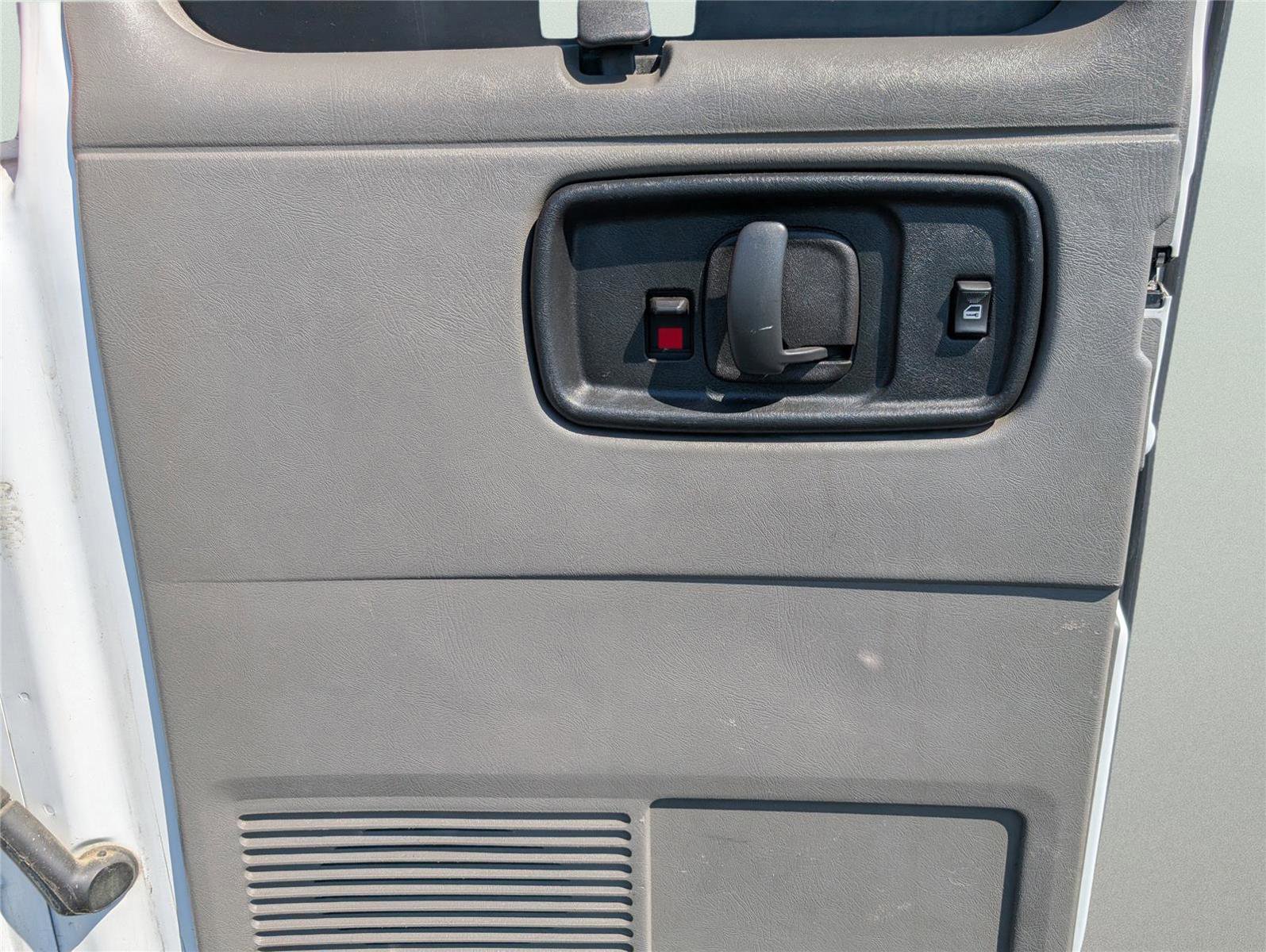 Used 2017 Chevrolet Express 3500 LT w/ LT Preferred Equipment Group image 28