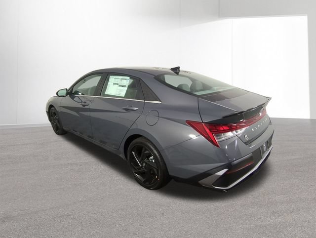 New 2026 Hyundai Elantra SEL Sport Premium FWD image 33