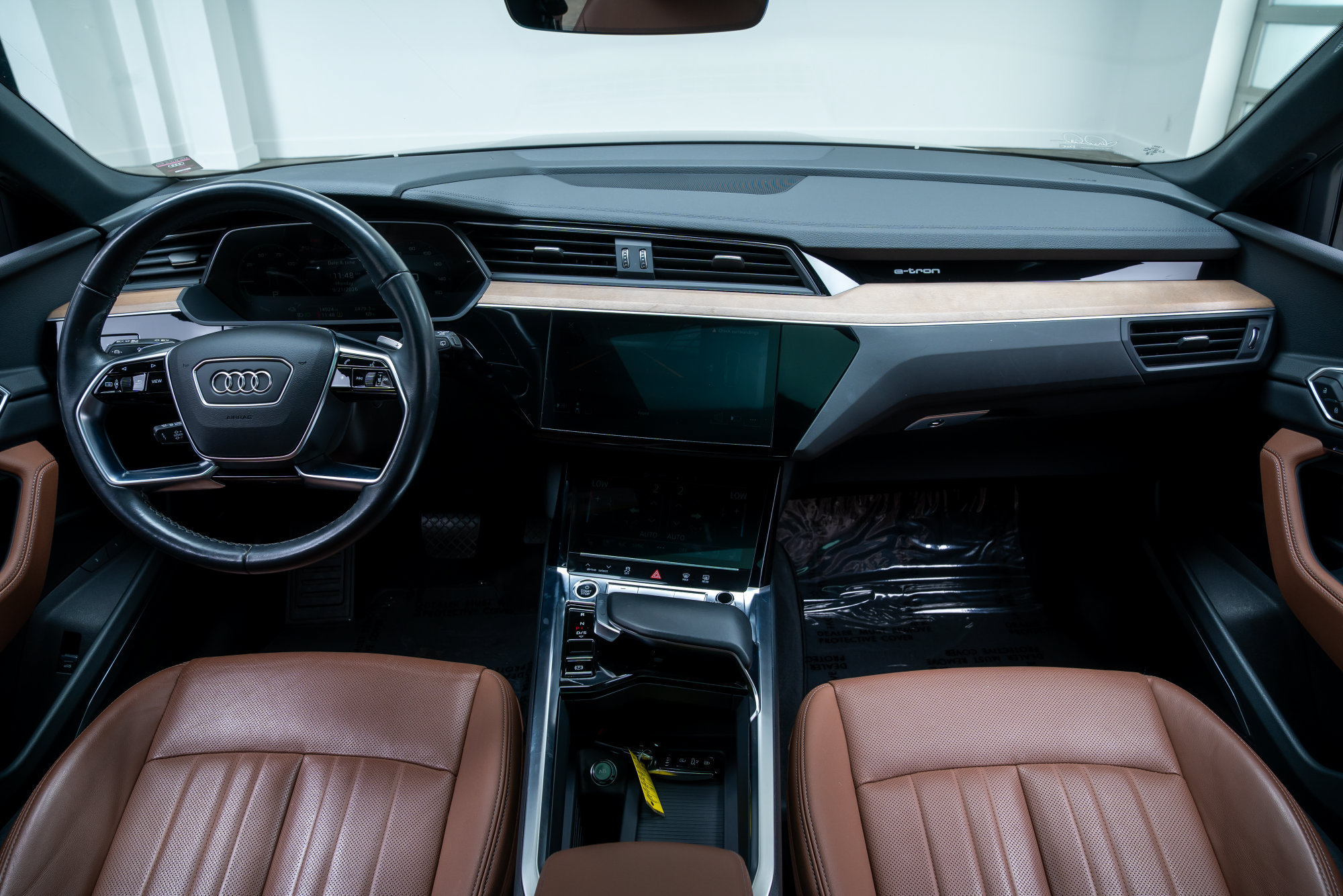 Used 2024 Audi Q8 e-tron Premium Plus w/ Premium Plus Package AWD/4WD image 9