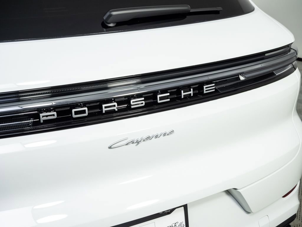 New 2026 Porsche Cayenne image 36
