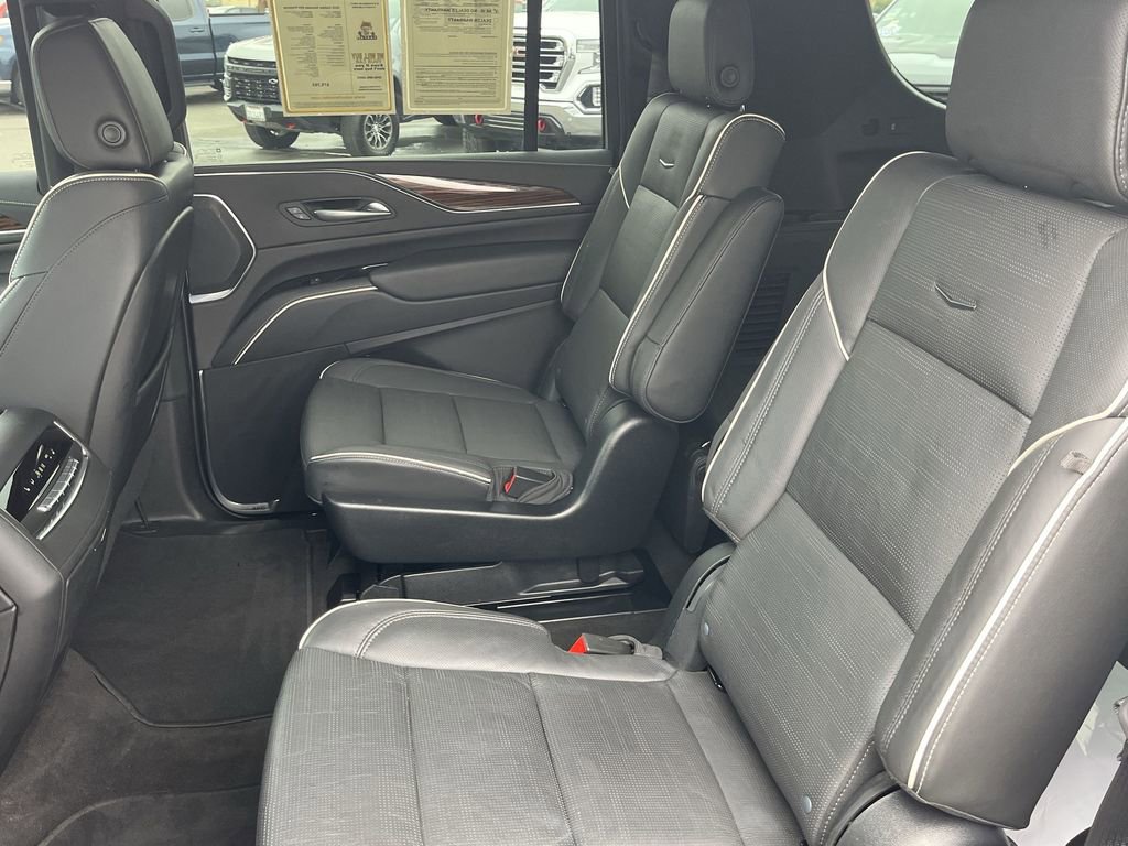 Used 2023 Cadillac Escalade ESV Premium Luxury w/ LPO, Radiant Package image 18