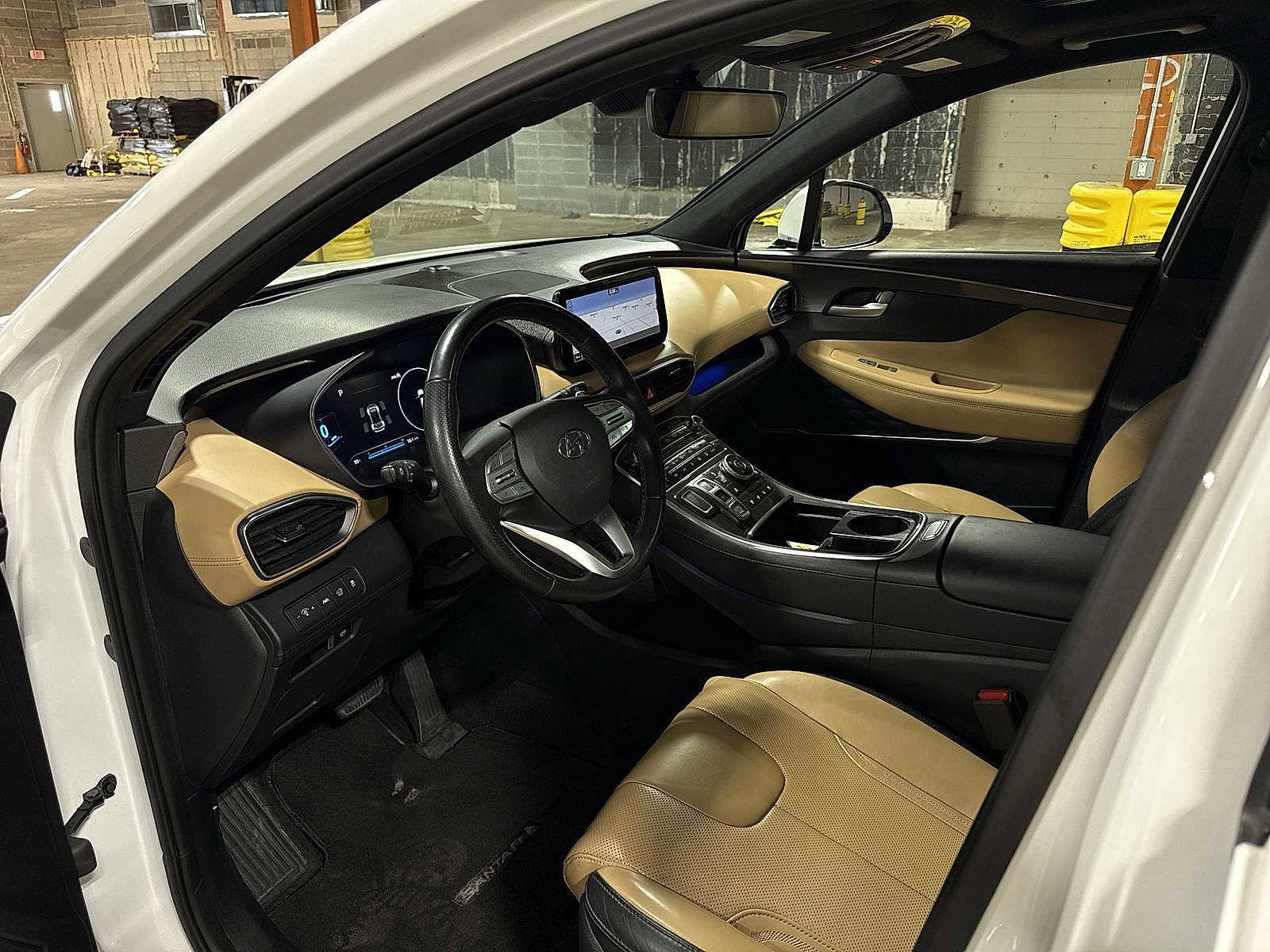 Used 2021 Hyundai Santa Fe Calligraphy image 31