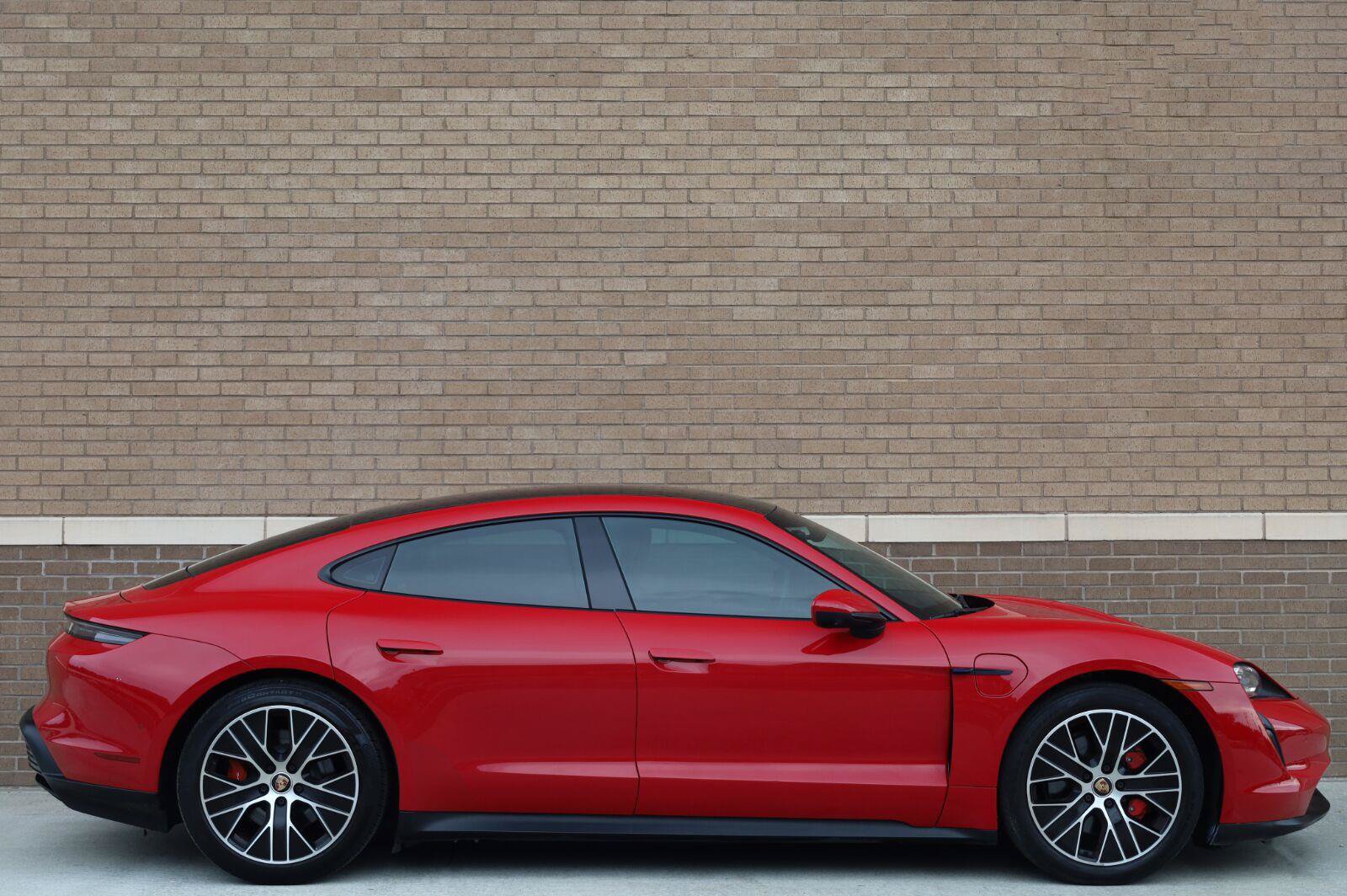 Used 2020 Porsche Taycan 4S w/ Premium Package AWD/4WD image 3