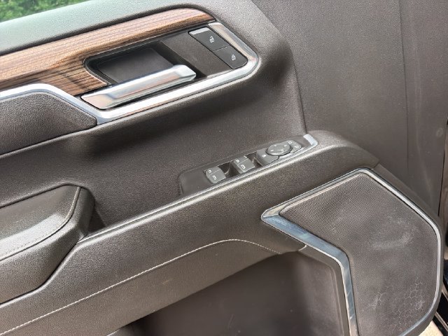 Used 2023 Chevrolet Silverado 1500 LT AWD/4WD image 13