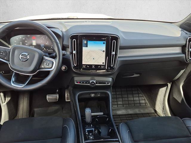 Used 2022 Volvo XC40 T5 R-Design w/ Advanced Package AWD/4WD image 18