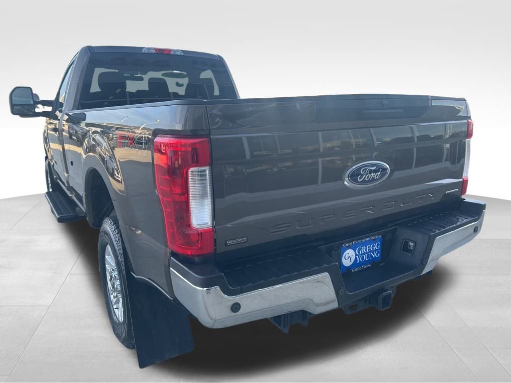 Used 2017 Ford F350 XLT image 6