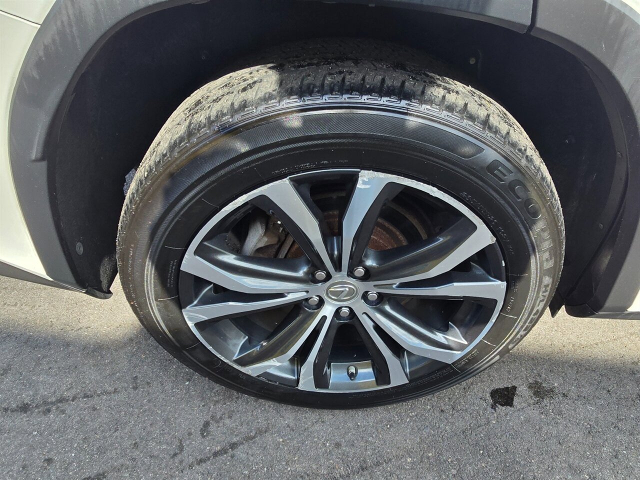 Used 2016 Lexus RX 450h AWD w/ Accessory Package image 28