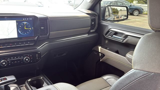Used 2022 Chevrolet Silverado 1500 ZR2 w/ Technology Package AWD/4WD image 25
