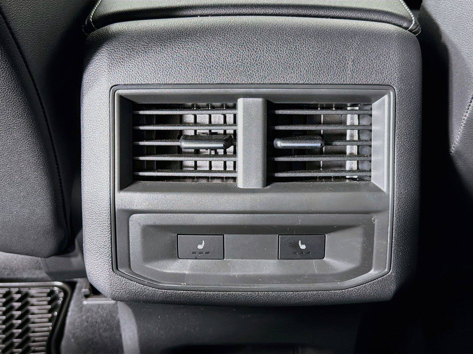 Used 2022 Volkswagen Atlas Cross Sport SEL Premium R-Line AWD/4WD image 28