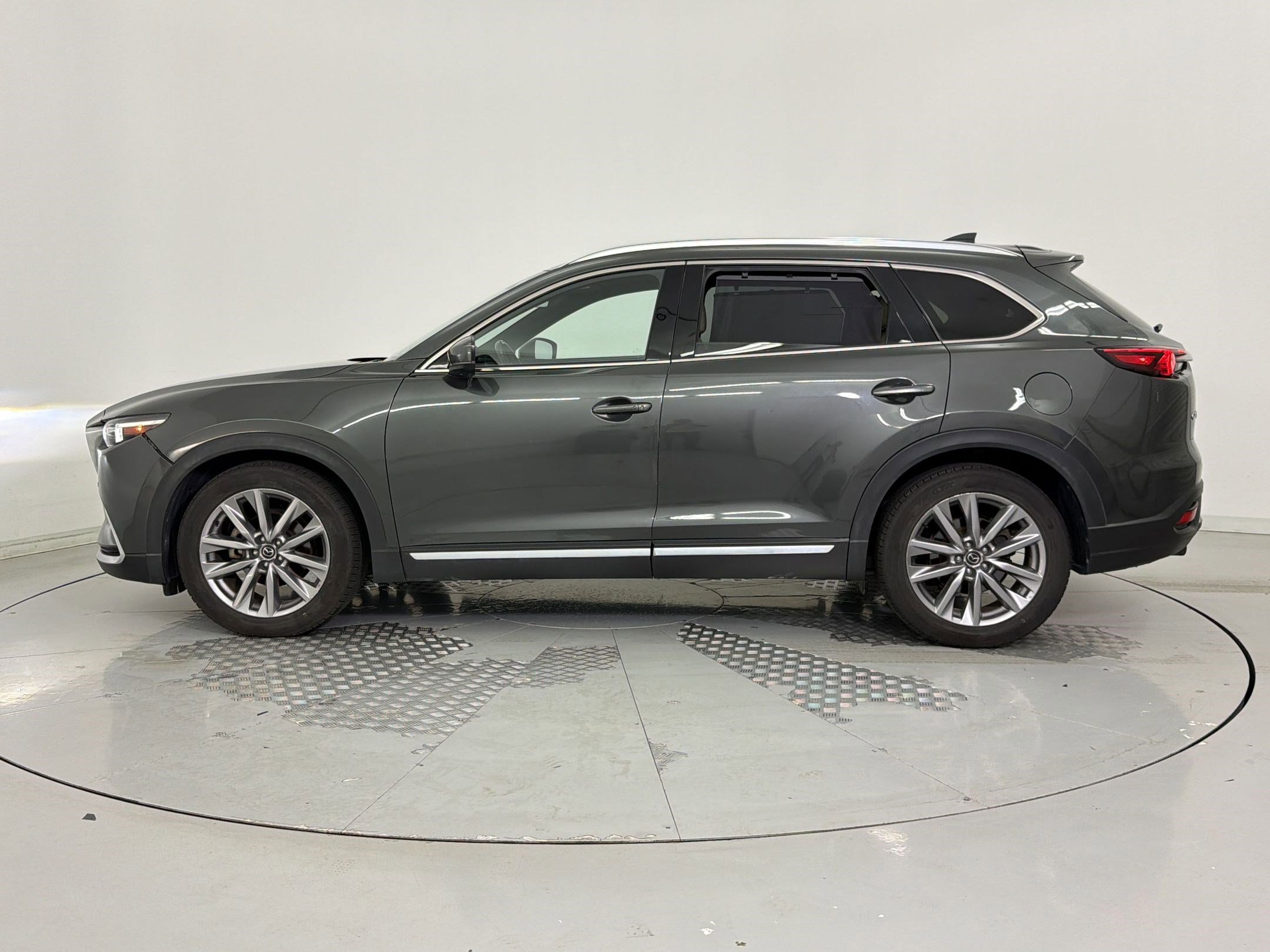 Used 2020 MAZDA CX-9 Grand Touring image 2