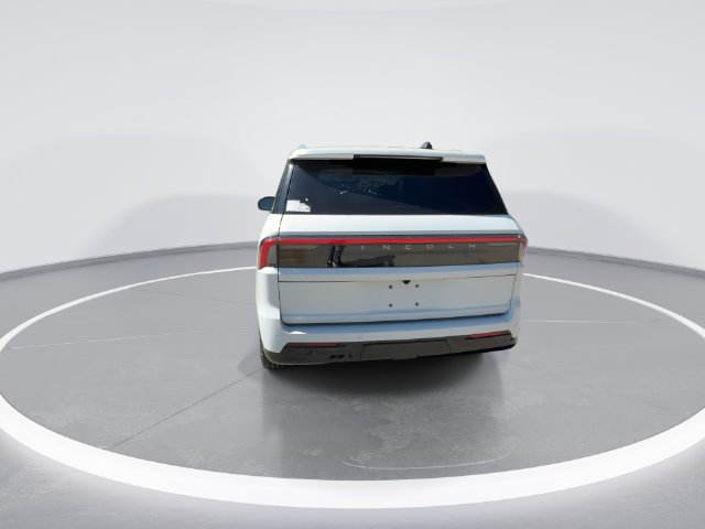 New 2026 Lincoln Navigator Premiere AWD/4WD image 7