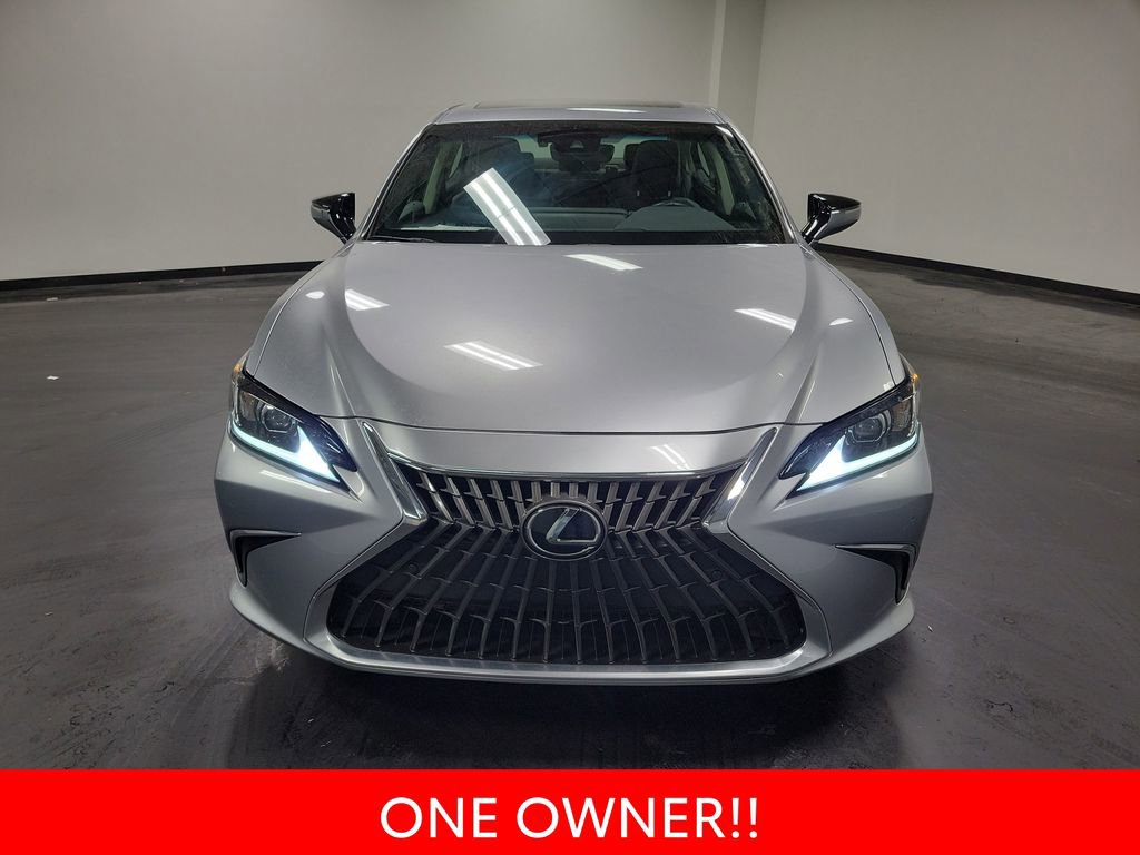Used 2023 Lexus ES 250 w/ Premium Package image 3