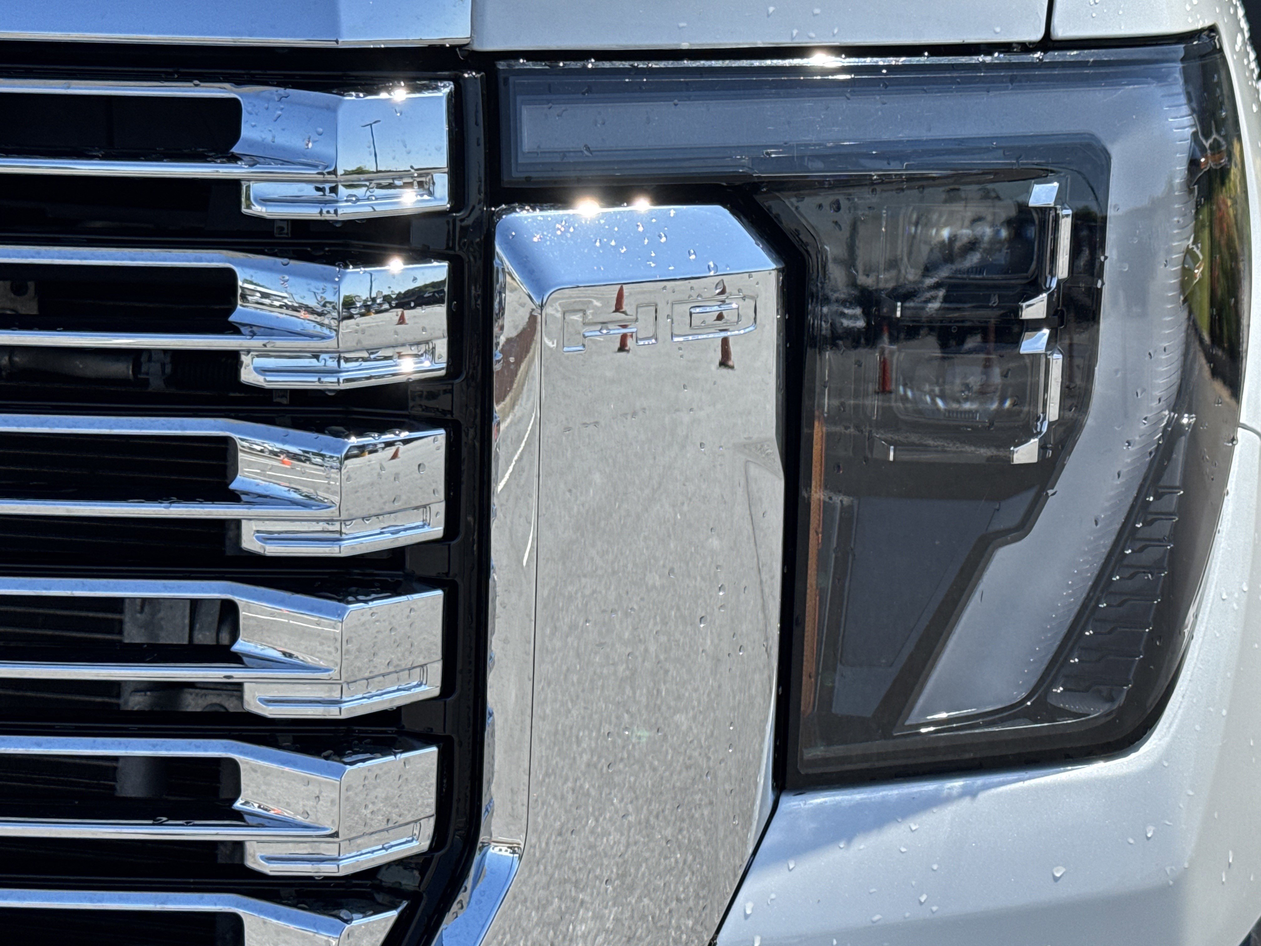 Used 2024 GMC Sierra 3500 Denali w/ Denali Reserve Package AWD/4WD image 6