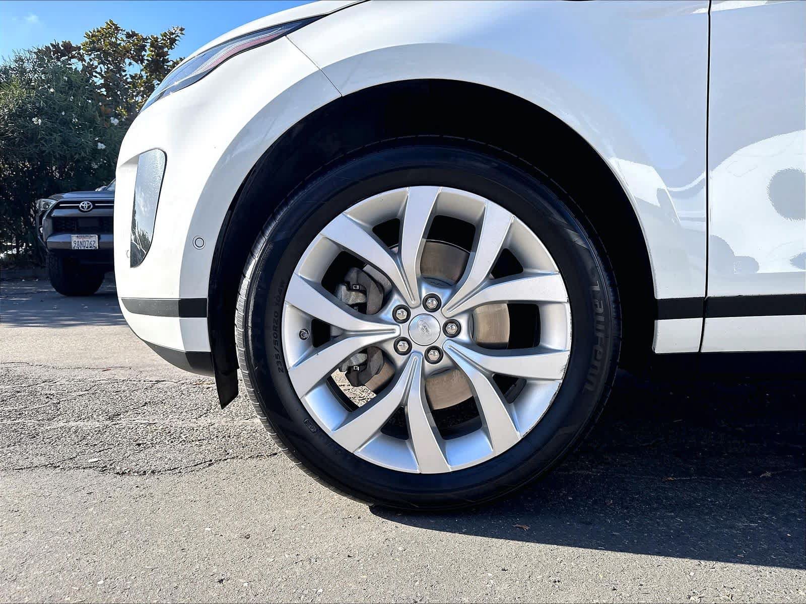 Used 2020 Land Rover Range Rover Evoque SE AWD/4WD image 11