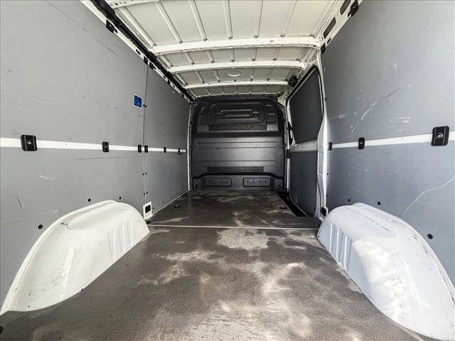 Used 2023 Mercedes-Benz Sprinter 2500 image 7