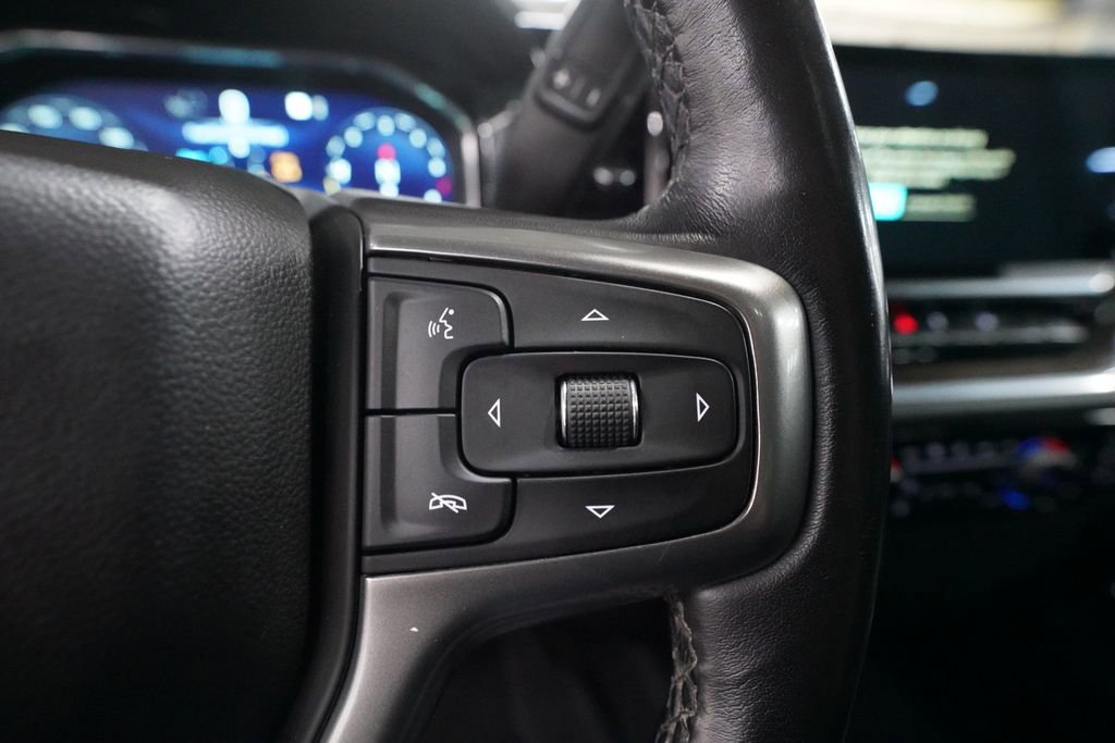 Used 2022 Chevrolet Silverado 1500 LT w/ Convenience Package II AWD/4WD image 18