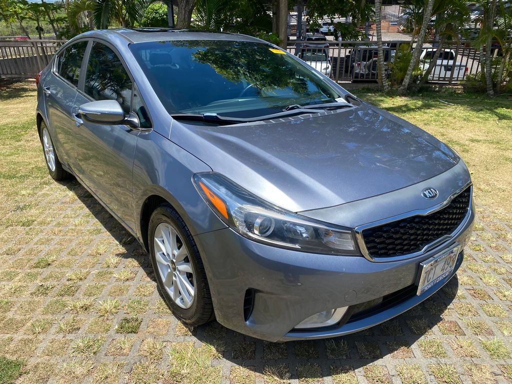 Used 2017 Kia Forte S w/ S Premium Package FWD image 1