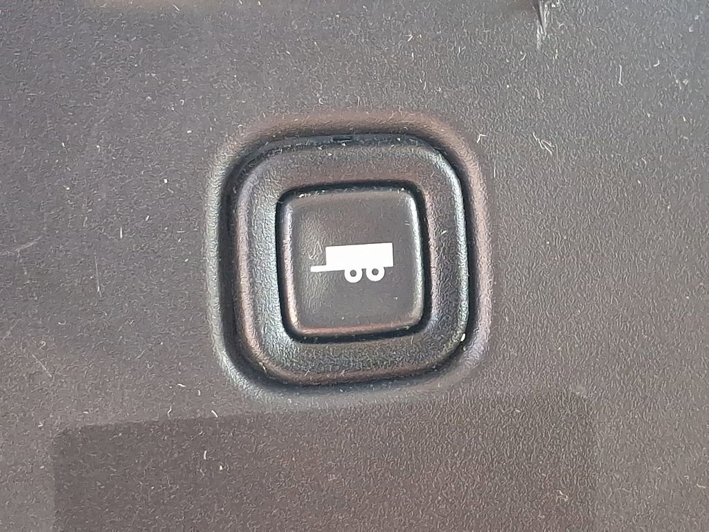 Used 2024 GMC Savana 2500 w/ Driver Convenience Package image 22