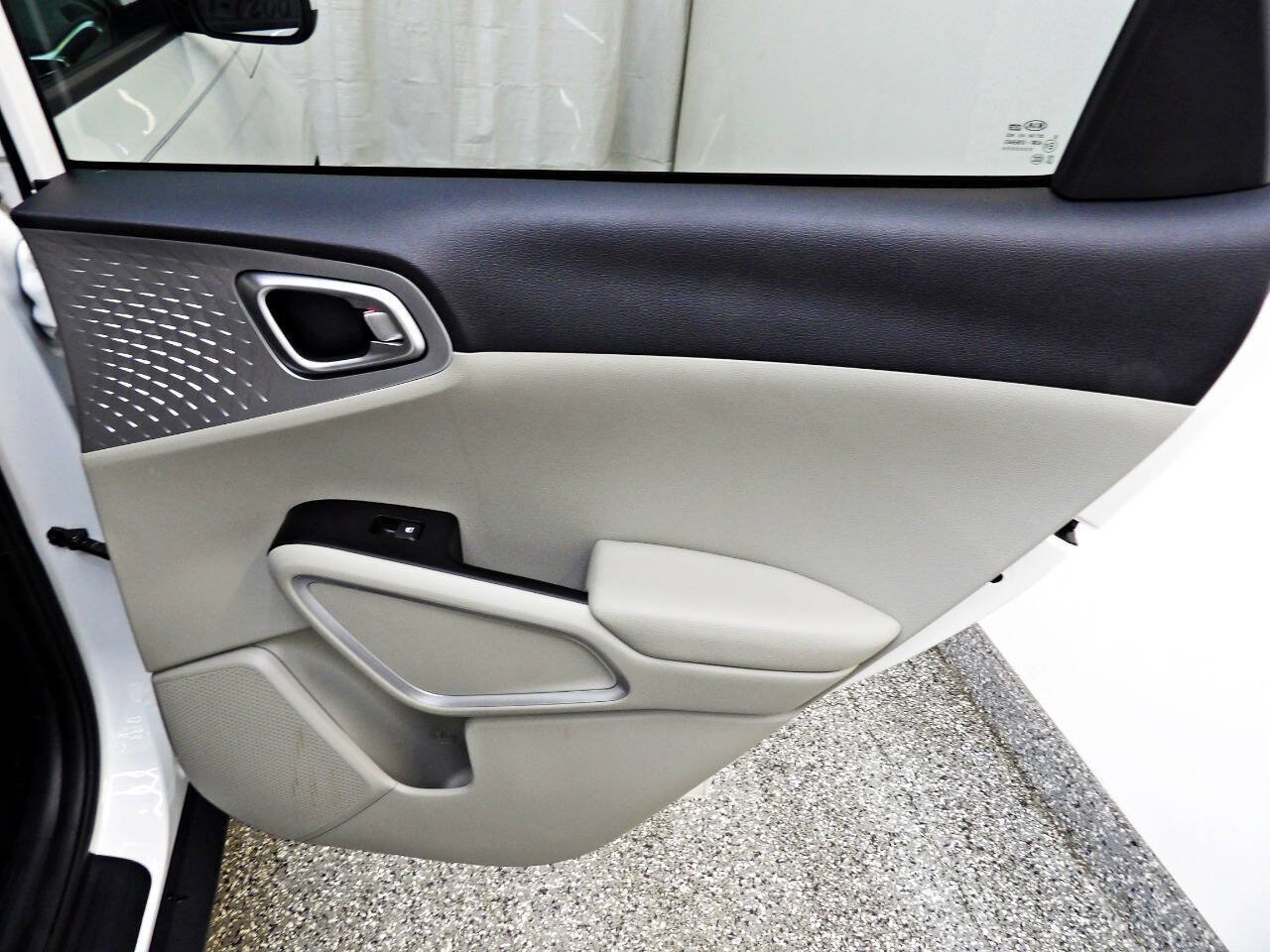 Used 2020 Kia Soul LX FWD image 12