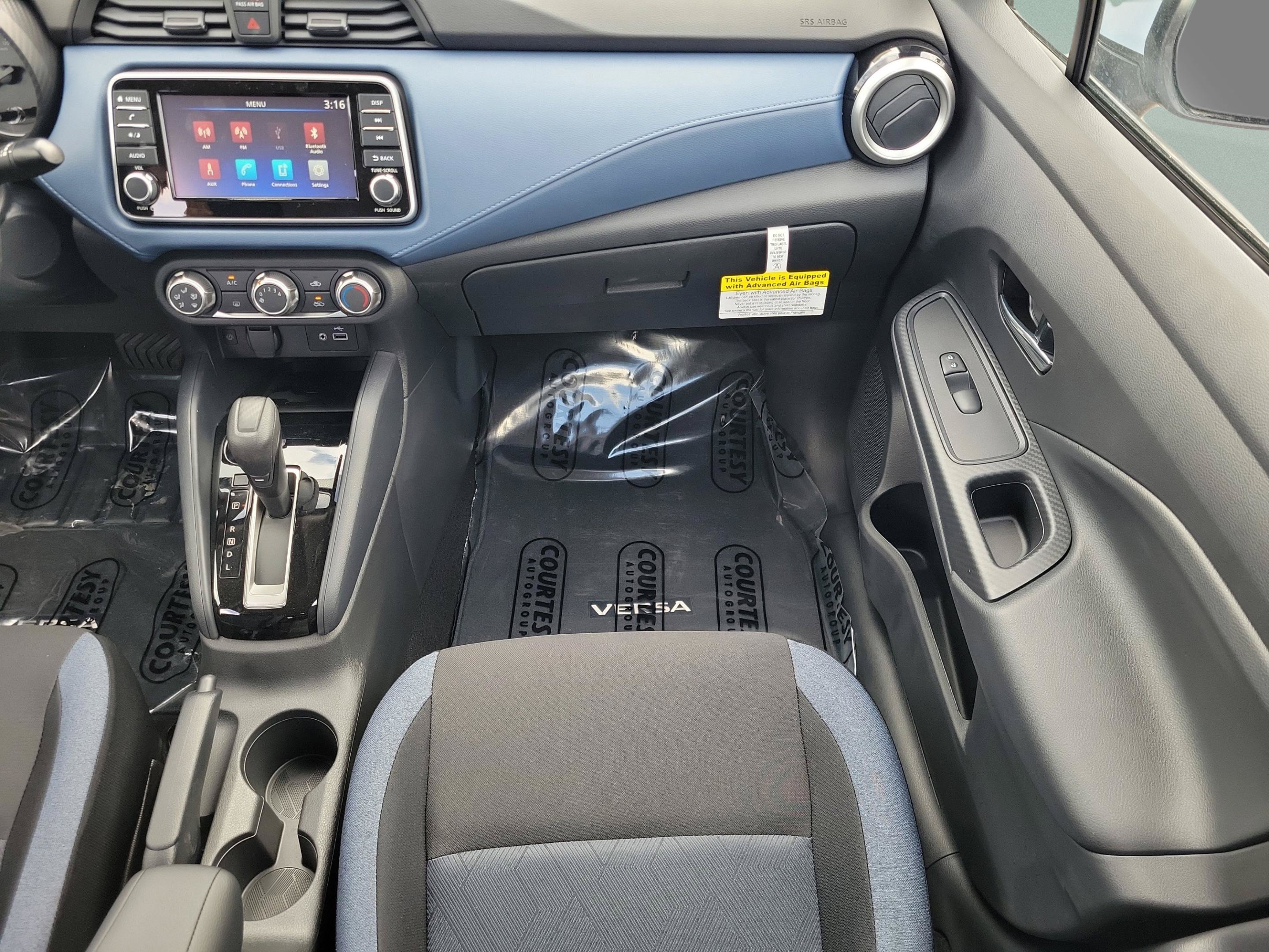 New 2025 Nissan Versa SV w/ Trunk Package FWD image 12