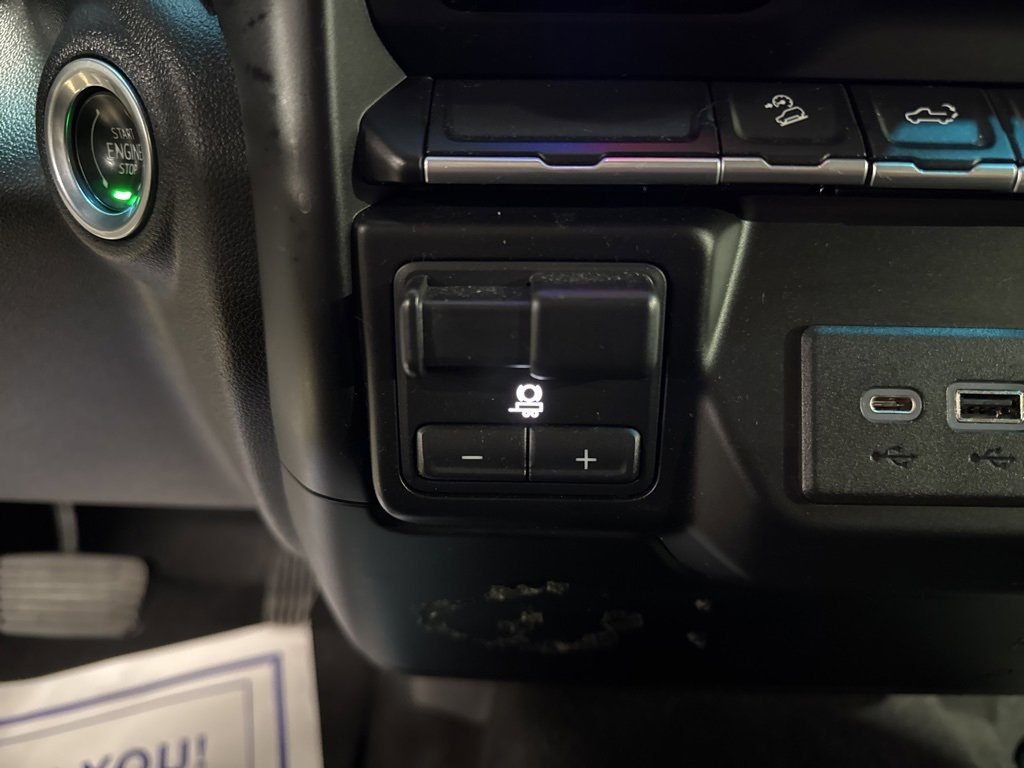 Used 2022 GMC Sierra 3500 SLE w/ SLE Convenience Package image 30