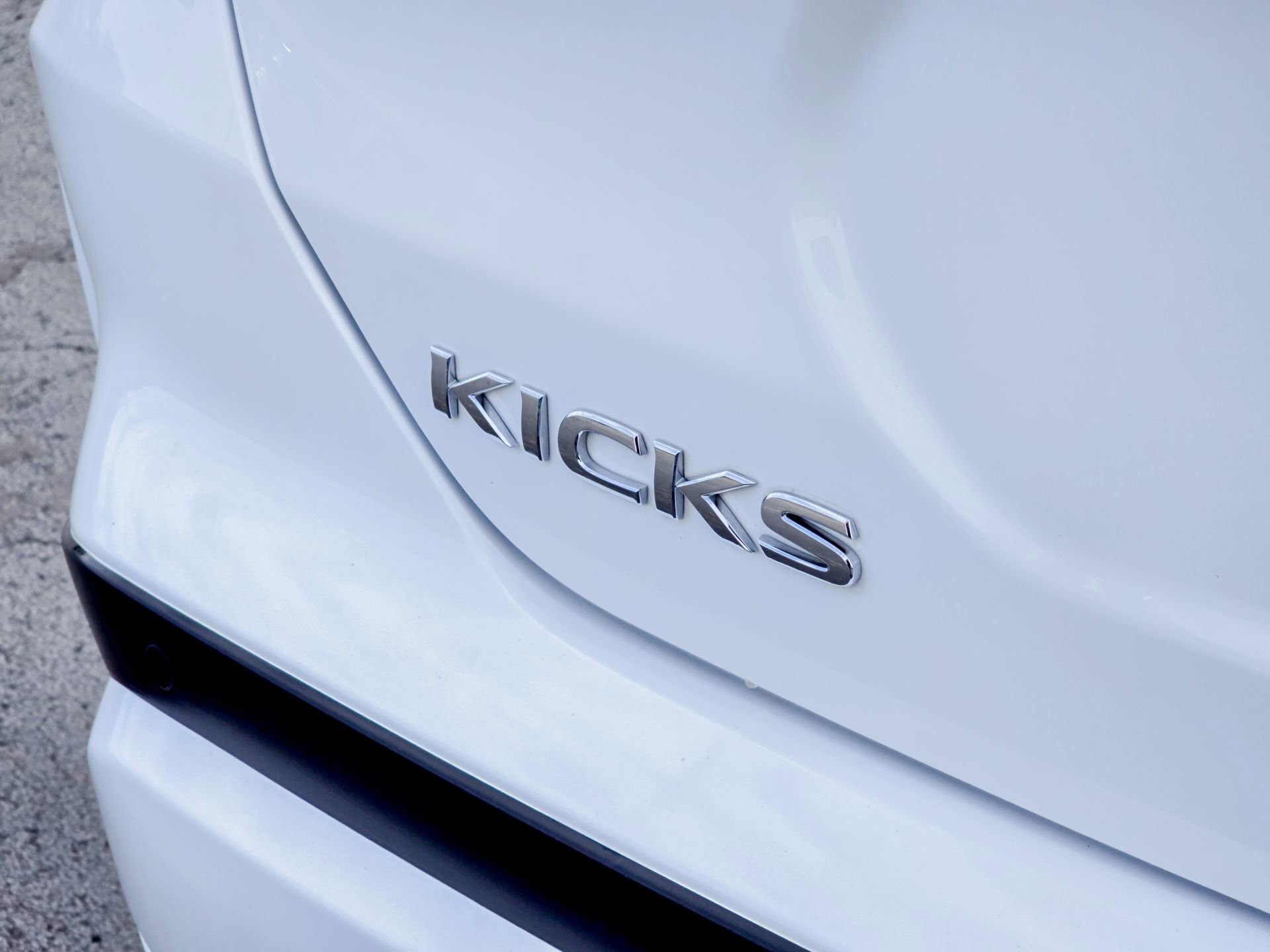 Used 2024 Nissan Kicks S image 23