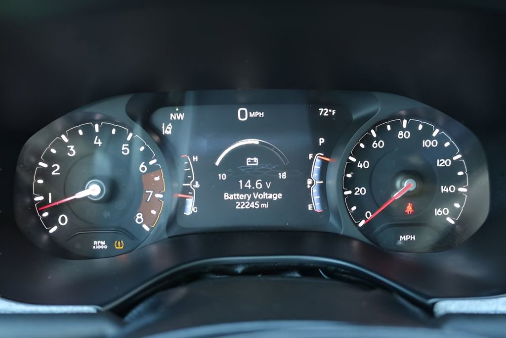 Used 2025 Jeep Compass Latitude image 24