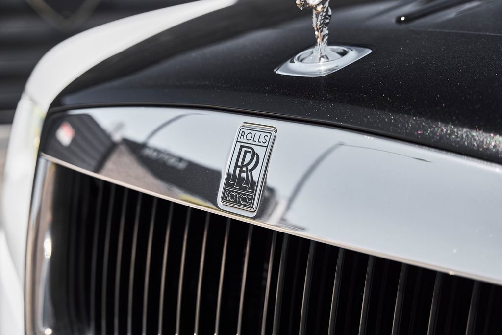 Used 2019 Rolls-Royce Wraith RWD image 9