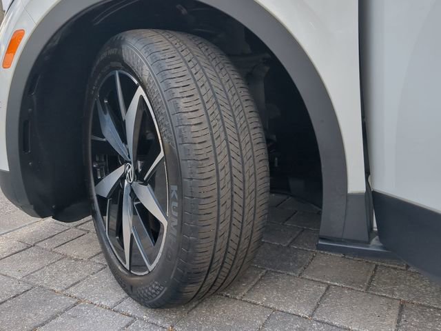 Used 2023 Volkswagen ID.4 Pro S RWD image 36