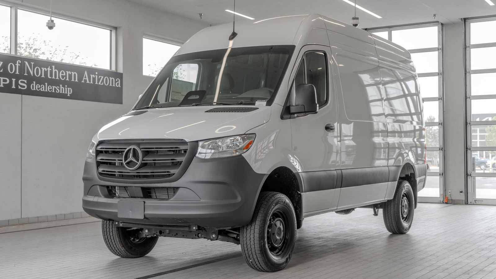 Used 2025 Mercedes-Benz Sprinter 2500 image 24