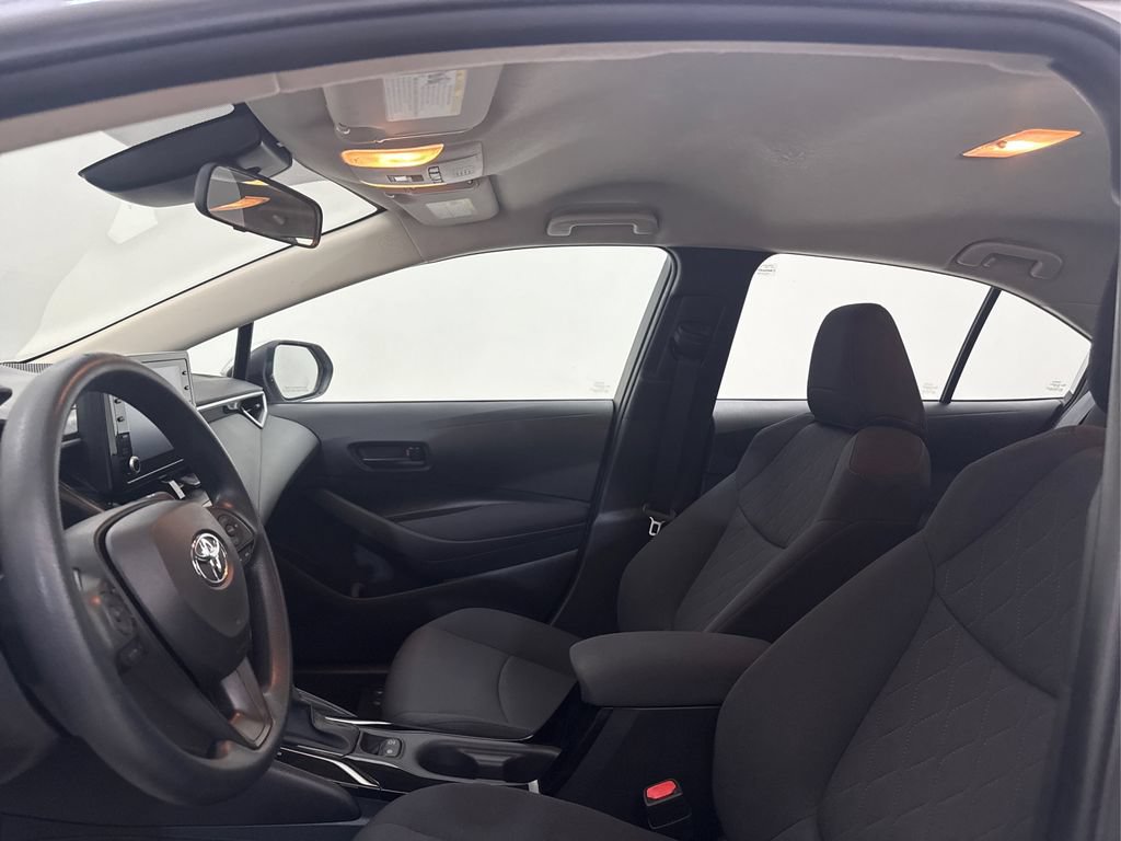 Used 2022 Toyota Corolla LE FWD image 29
