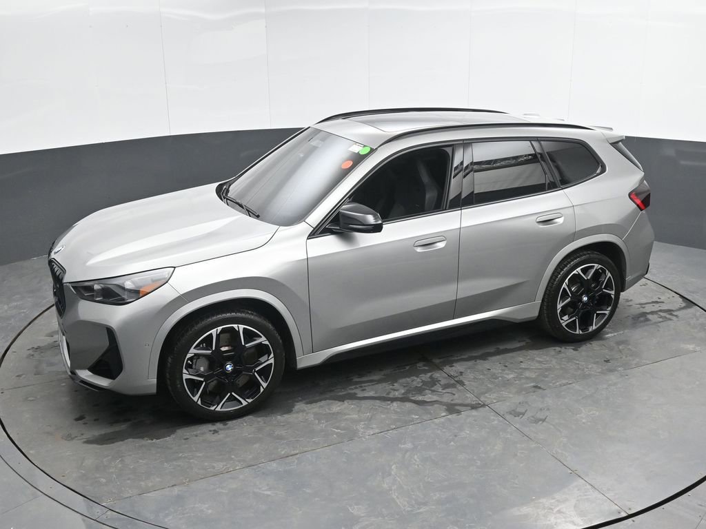 Used 2025 BMW X1 M35i w/ Premium Package image 38