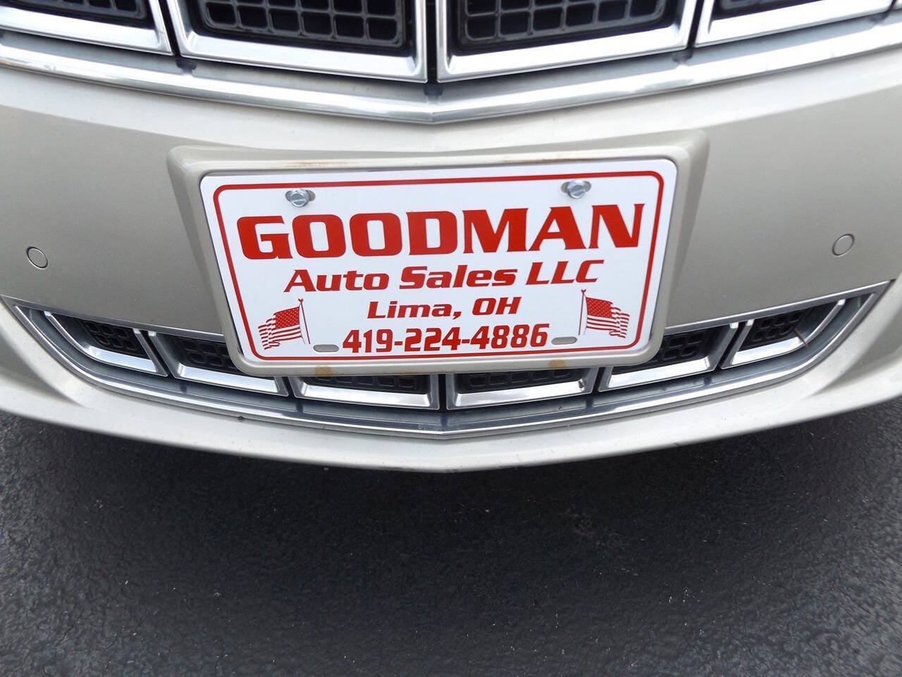 Used 2013 Cadillac XTS Luxury w/ Driver Awareness Package FWD image 4
