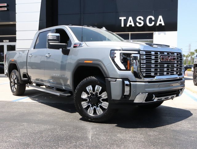 New 2025 GMC Sierra 2500 Denali w/ Denali Reserve Package