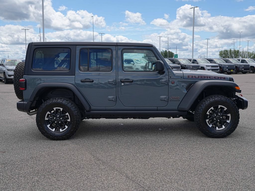 Used 2025 Jeep Wrangler Unlimited Rubicon AWD/4WD image 5