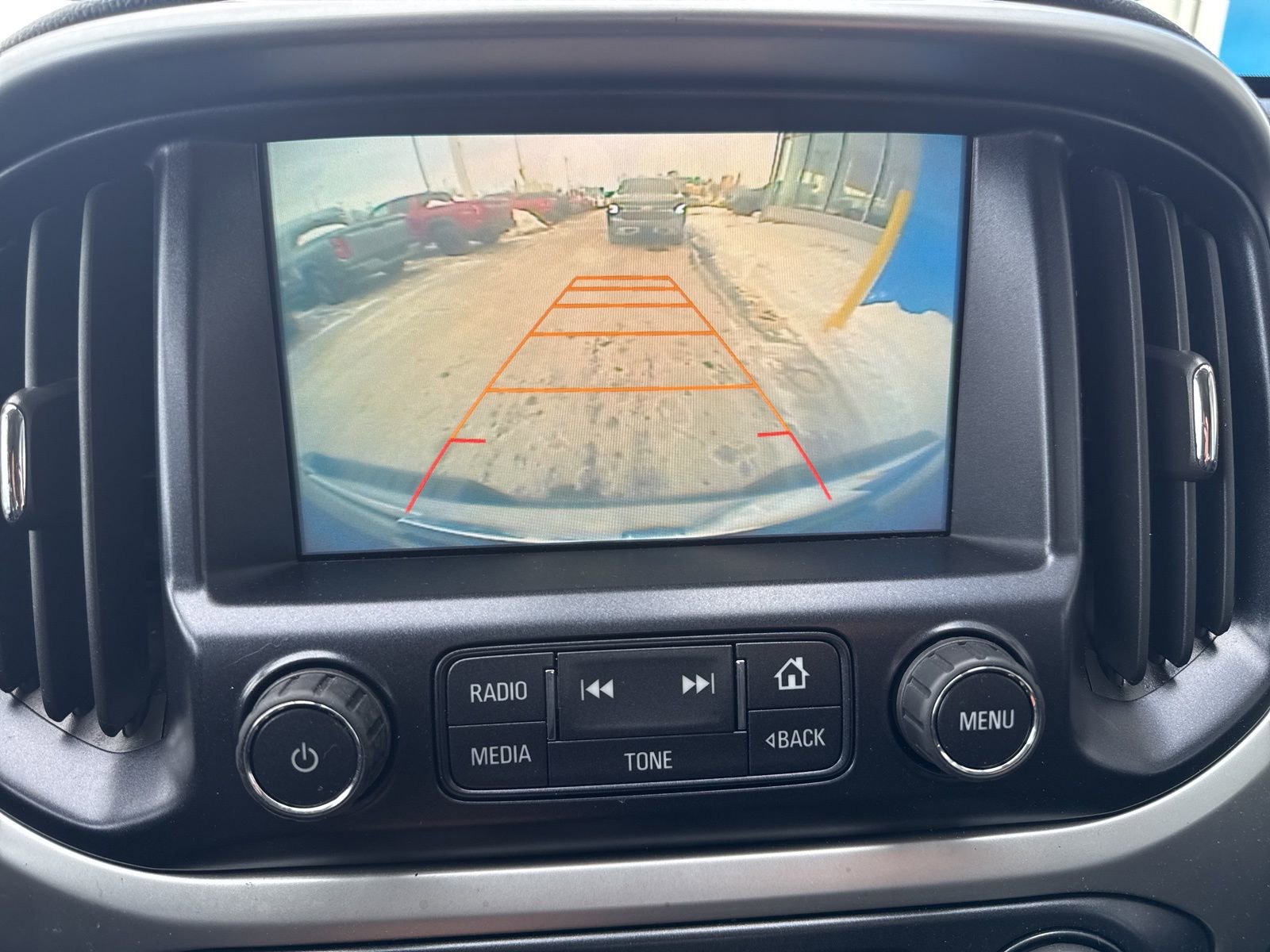 Used 2017 Chevrolet Colorado LT w/ LT Convenience Package image 24