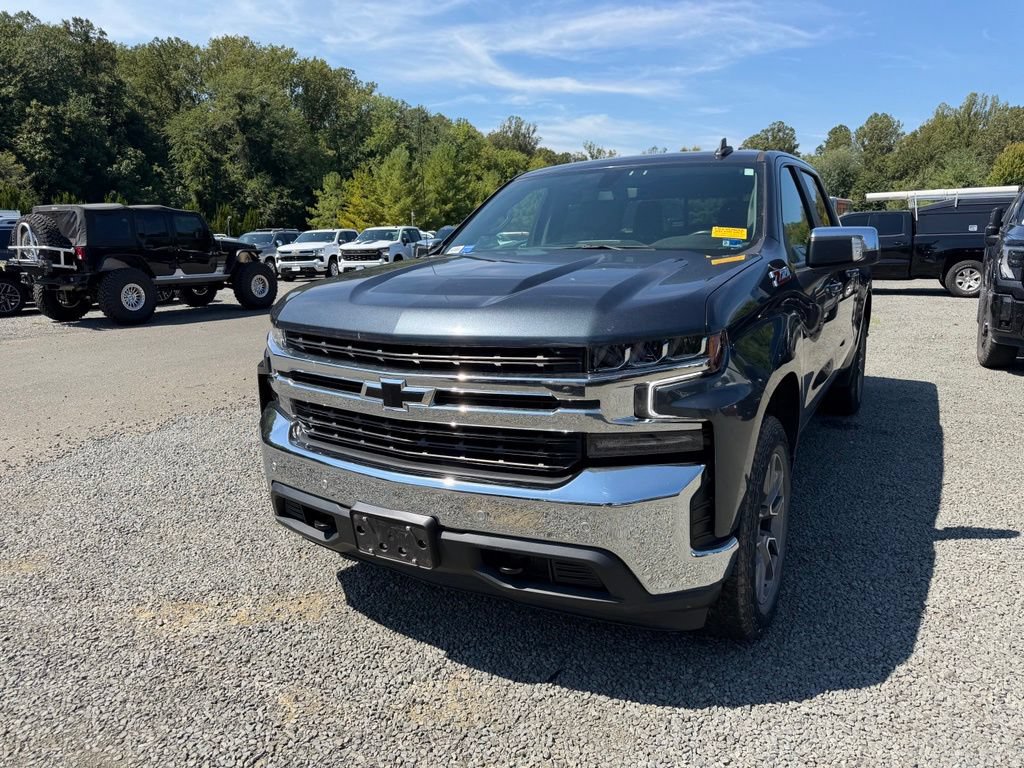 Used 2021 Chevrolet Silverado 1500 LT w/ All Star Edition Plus AWD/4WD image 3